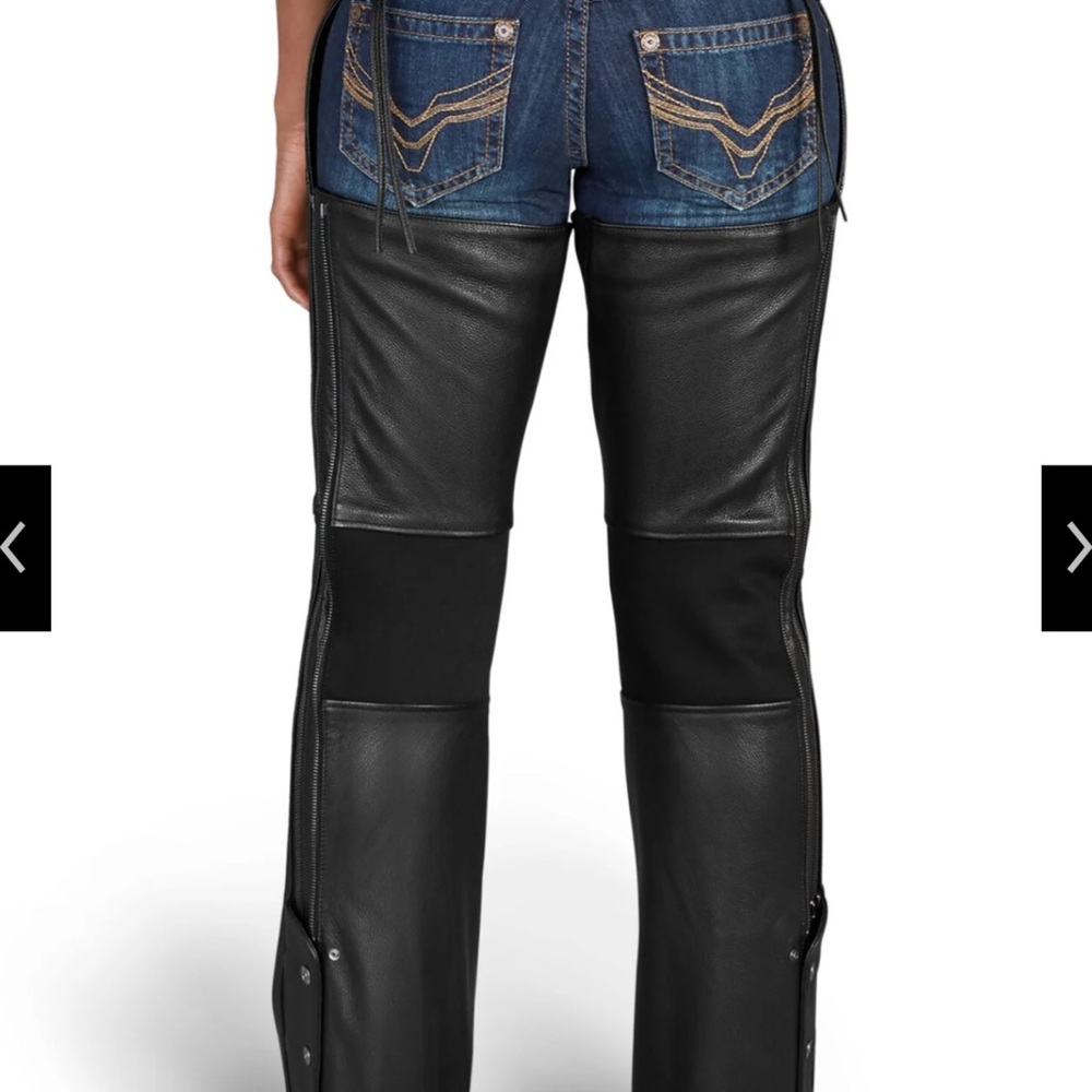 HARLEY-DAVIDSON® WOMEN’S DELUXE II LEATHER CHAPS - Picture 2 of 8
